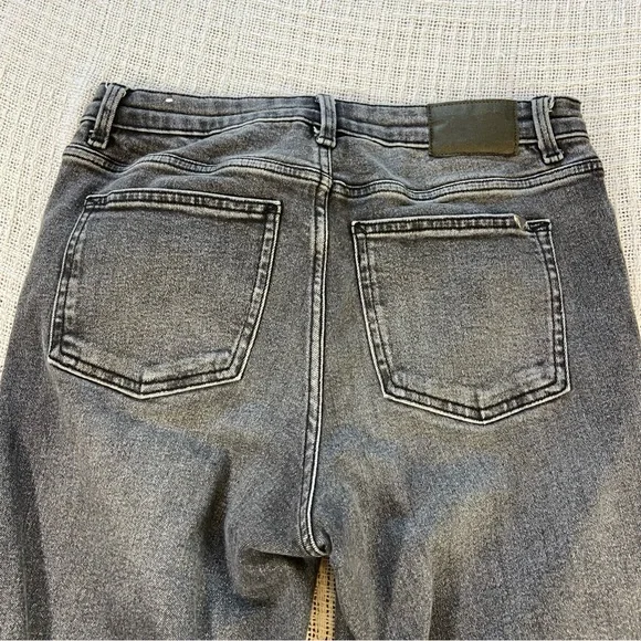 Zara Gray Cropped Flare Jeans High Rise Raw Hem Stretch Size 8 Distressed Womens - Picture 11 of 15